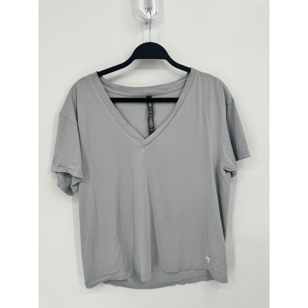 Vuori Sutton V-Neck Women Medium Gray Short Sleeve 100% Cotton Relaxed Tee